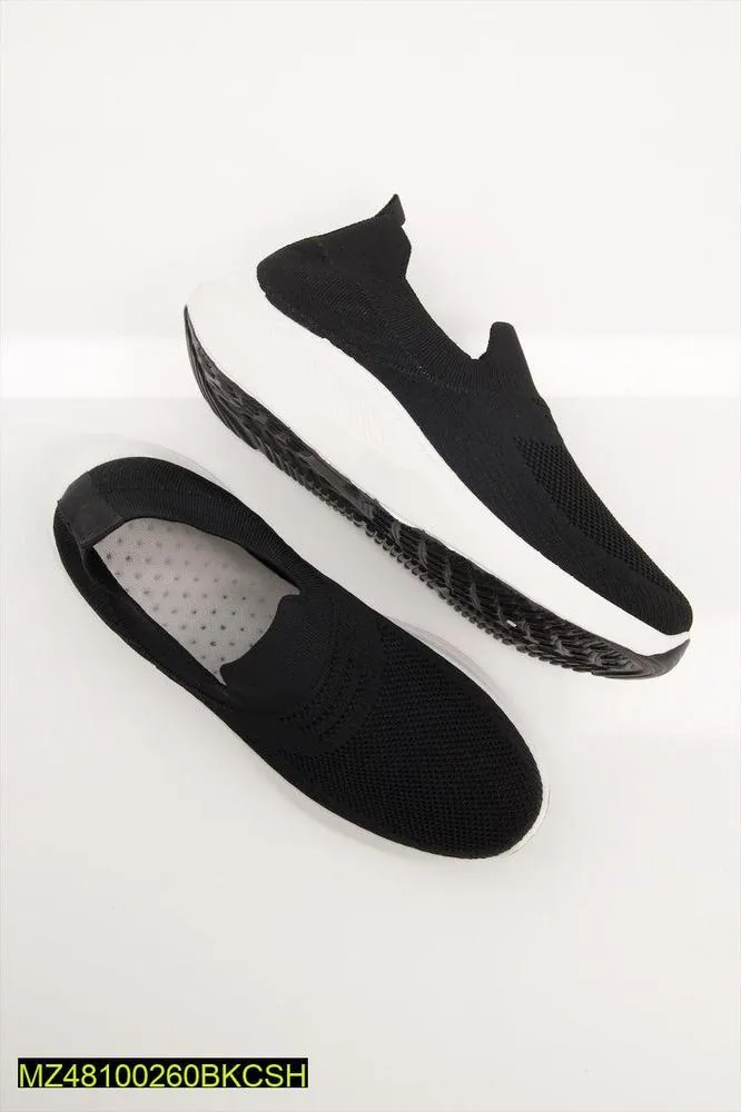 Black Slip-On Jogging Shoes for Daily Wear 2